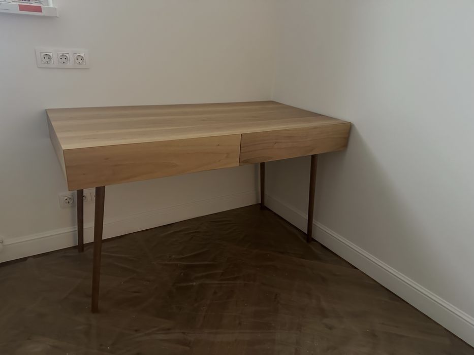 Стол письменный / рабочий / компьютерный