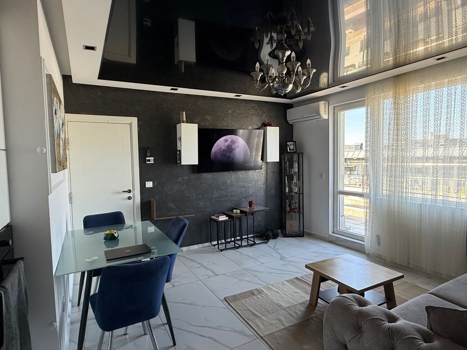 Продава се Тристаен апартамент в Варна, Кайсиева градина - 80 кв.м за 1205 €/кв.м - Снимка #1