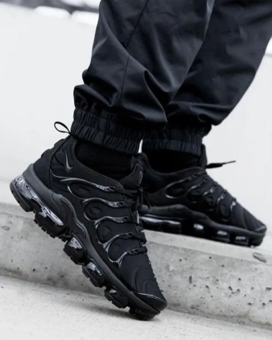 Кроссовки Nike черный и белый