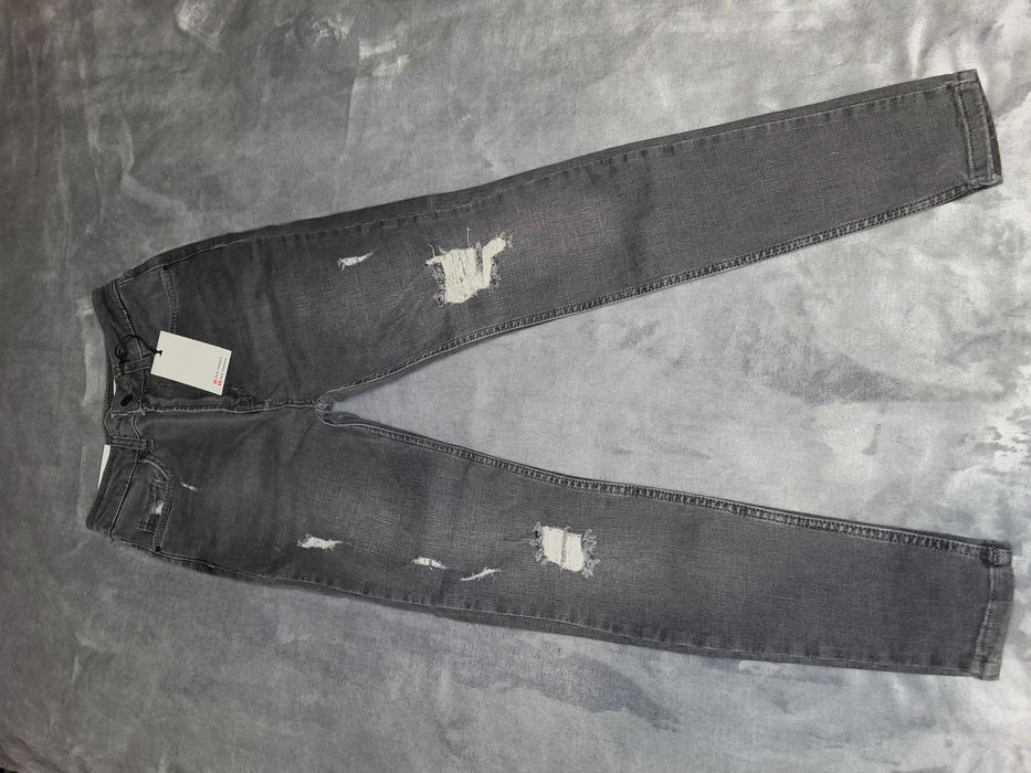 Дамски дънки ЧИСТО НОВИ!!!