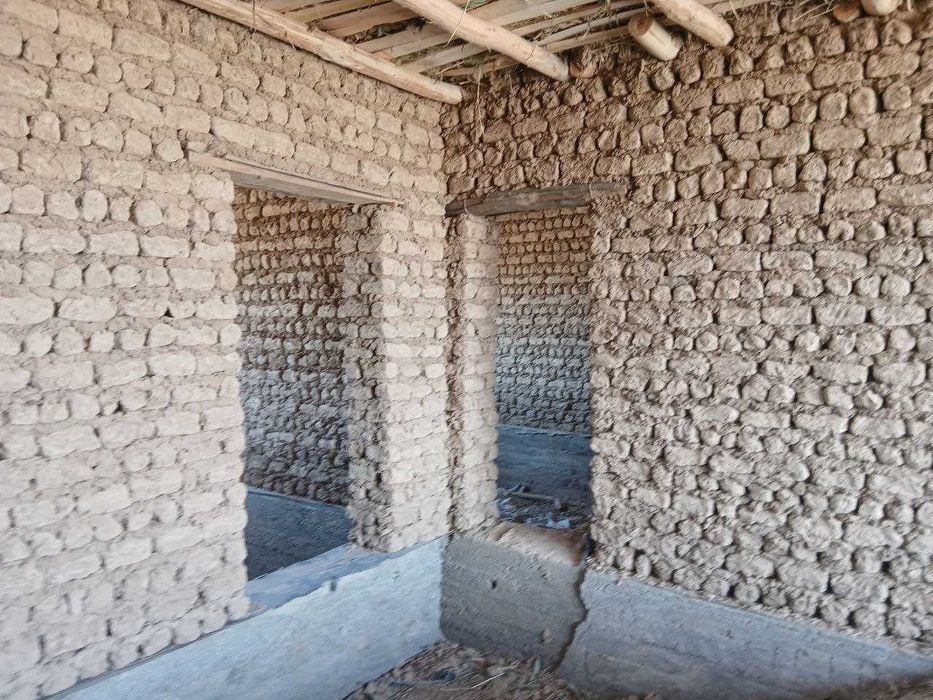 Уй сотилади  Зомин тумани Мустақиллик МФЙда келишамиз