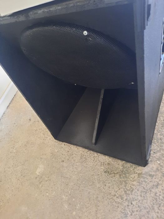 Продам музыкальный микшер с колонками