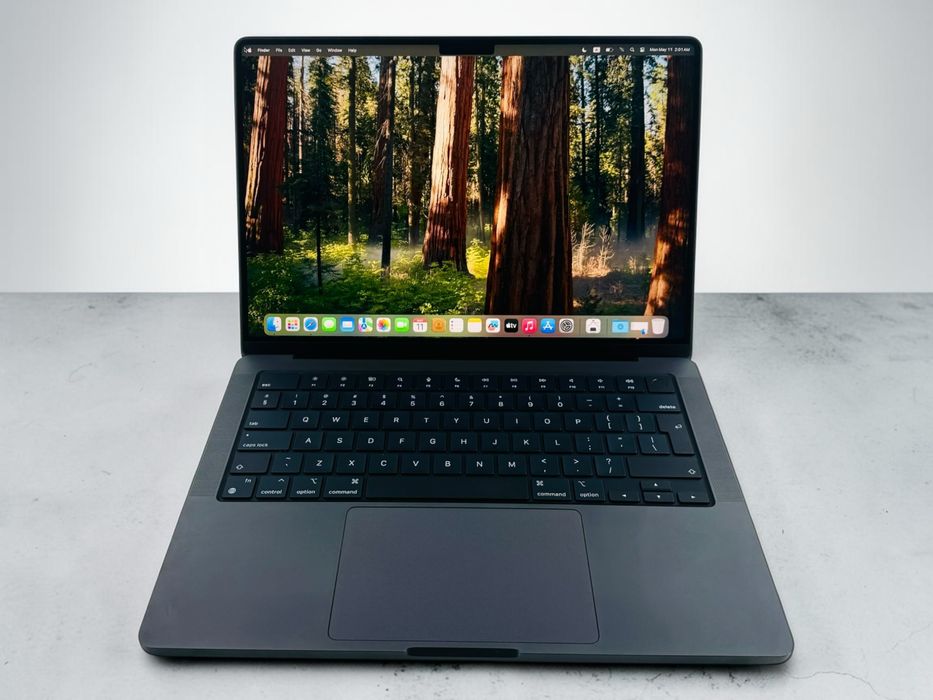 KATO НОВ! MacBook Pro 14" 2024 M4 Pro с 14C/20G 24RAM 512SSD Гаранция!