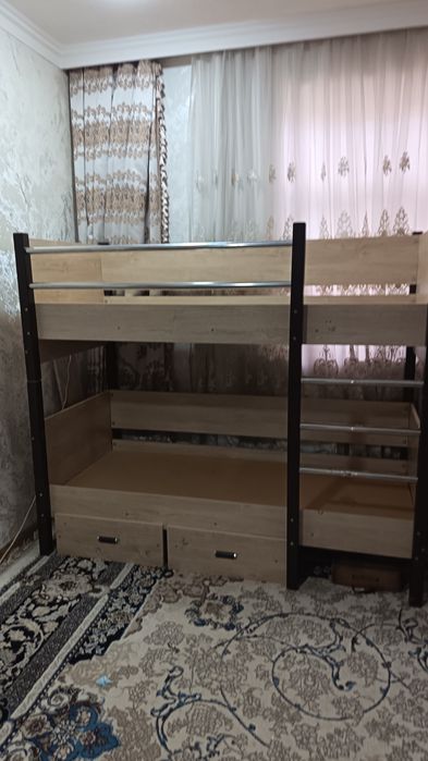 Кровати сотилади холати яхши