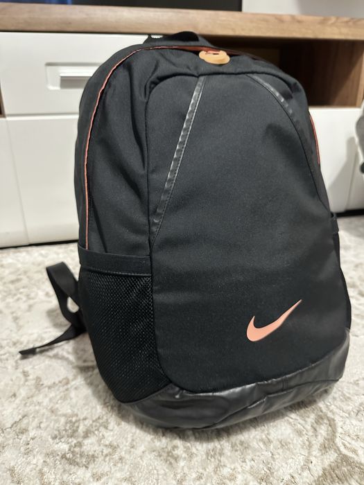 Дамска раница Nike Varsity Backpack