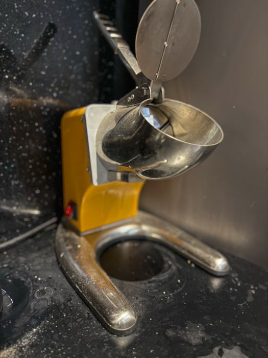 Продава се Заведение в София, Дружба 2 - 50 кв.м за 714 €/кв.м - Снимка #16