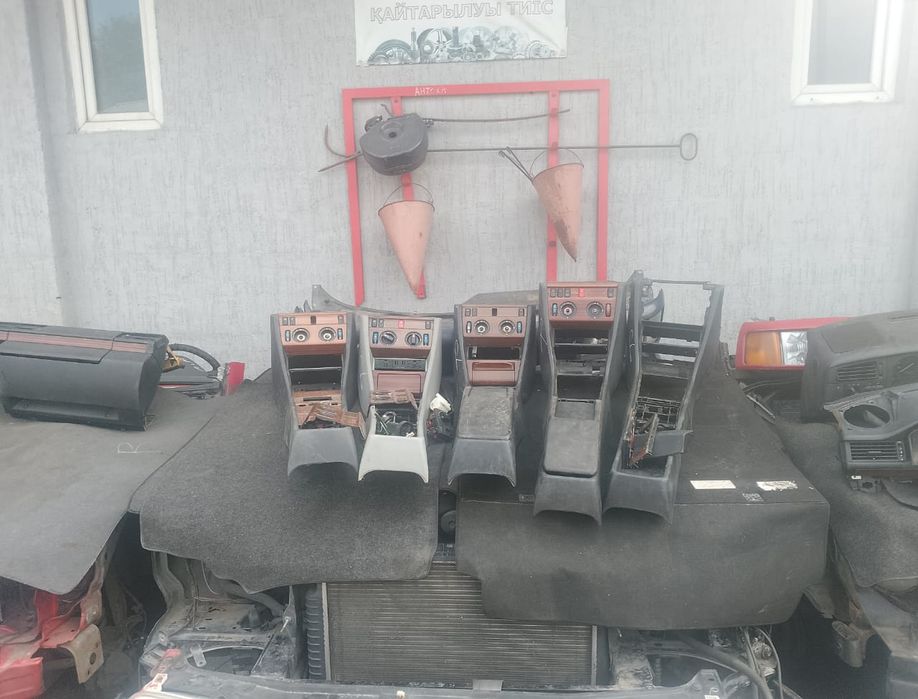 Ауди Мерседес  Ауди Мерседес