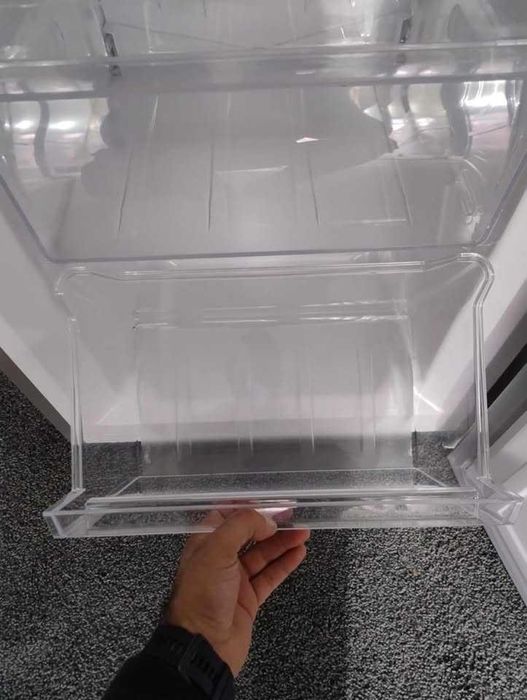 Чисто нов Комбиниран Хладилник с фризер PKM 180 см No Frost Диспенсър