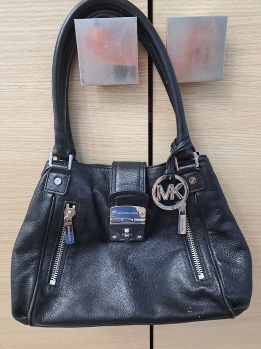 Сумка кожанная сумка майкл корс.