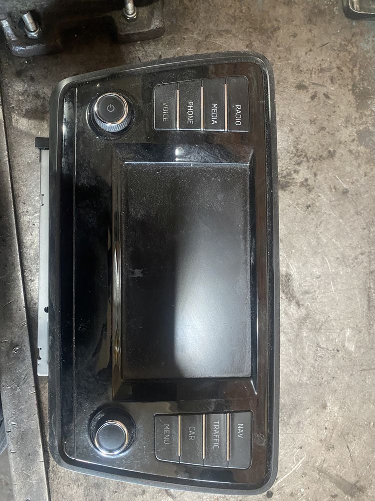 Дисплей шкода октавия 3 octavia 3 гр. Бургас Меден рудник - зона А • OLX.bg