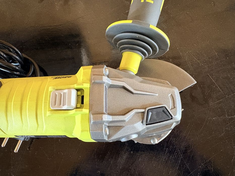 Нов ъглошлайф Ryobi RAG950-125 [950W -125mm]