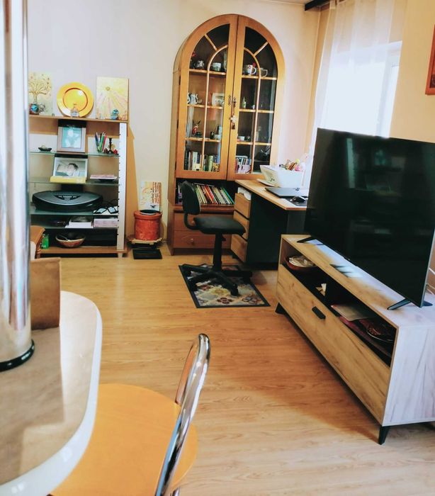 Apartament 3 camere Herculane 75 mp + boxă mare investiție