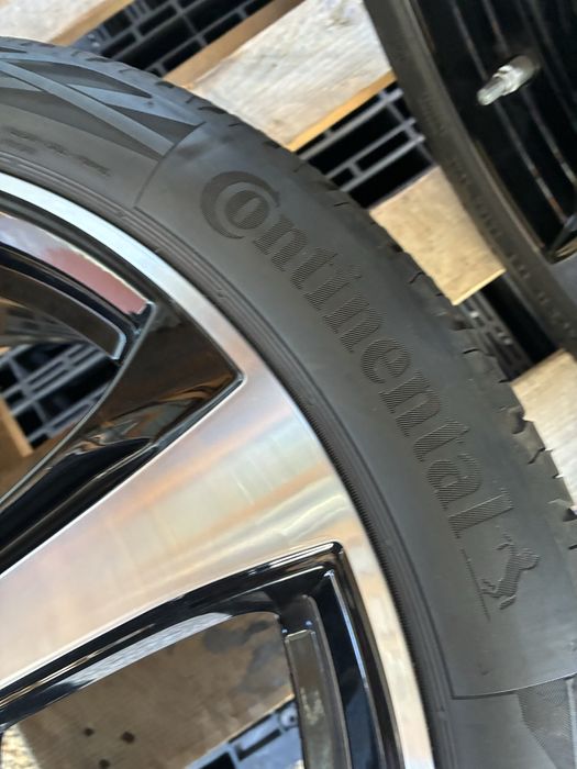 245/40/19 Континентал Летни