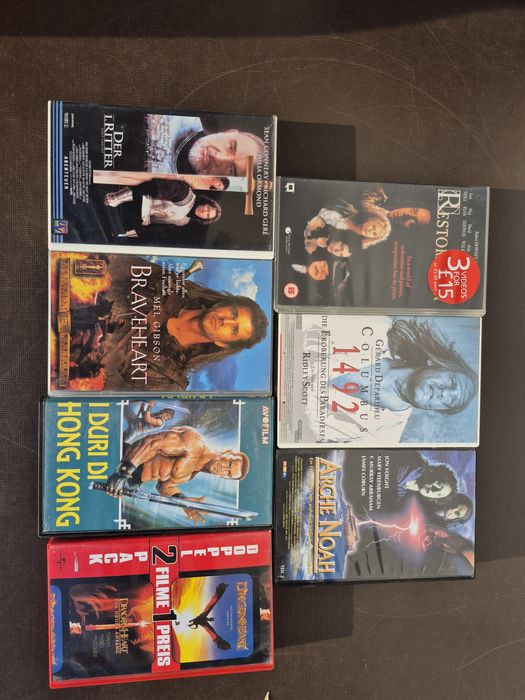 Vând lot 35 casete video VHS  originale,cu filme actiune,