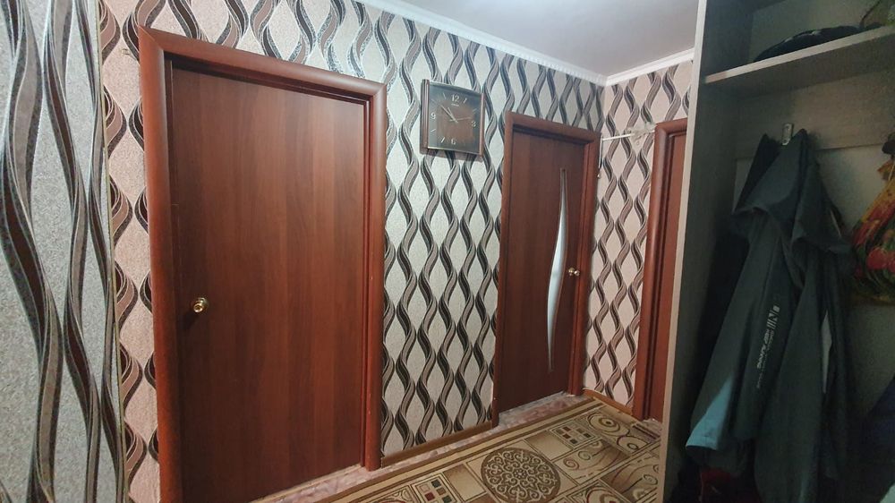 Продам квартиру .