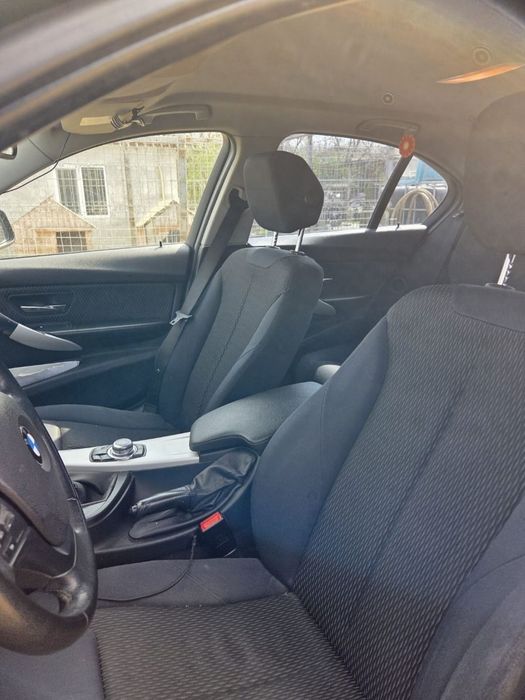 BMW 318d Sedan, motorizare 2.0 Diesel (1995 cmc), 143 CP, an fabricație 2012