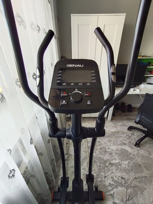 Эллиптический тренажёр генау