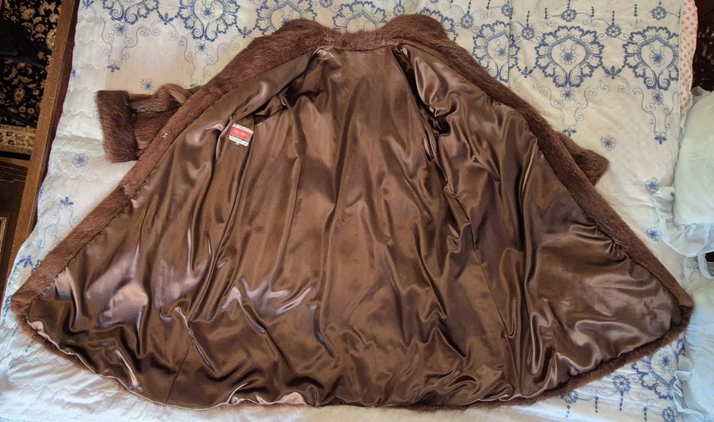 Haina lunga de blana de nutrie argentiniana fabricata in Argentina