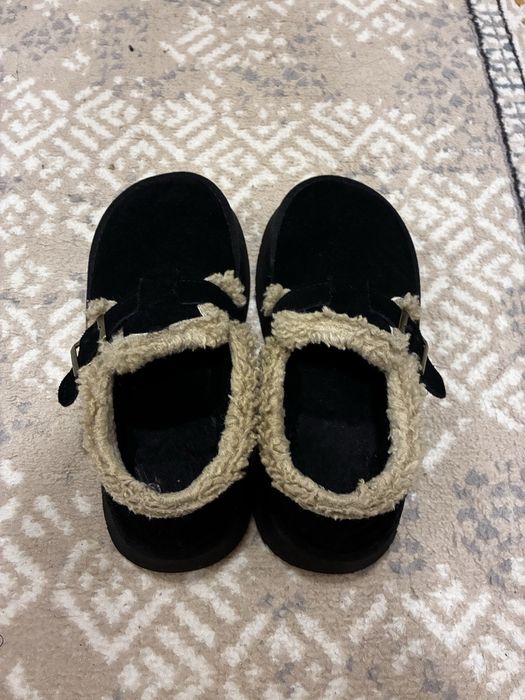 Продаю зимние угги