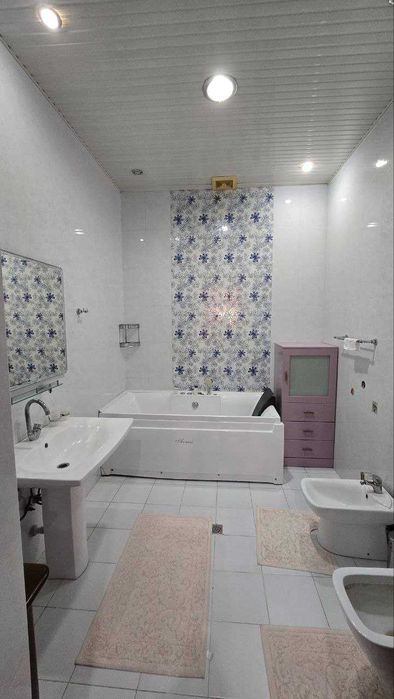 Евродом 600 м² на 6 сотках в Мирзо-Улугбекском районе