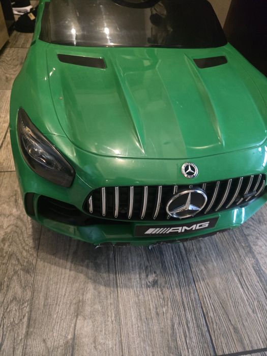 Зелен мерцедес със родителски контрол+подарък