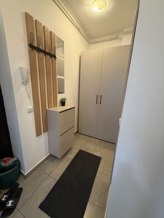 Garsoniera de inchiriat(Rezervelor,Prima inchiriere dupa renovate,loc de parcare)