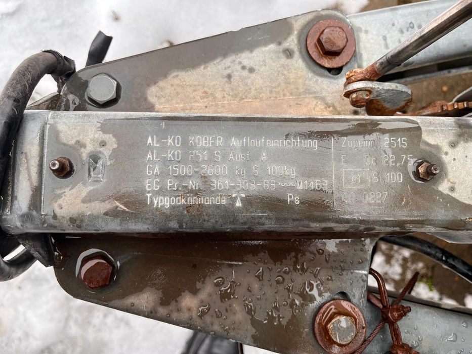 Vând remorcă humbaur cu sistem de frânare ,2000kg