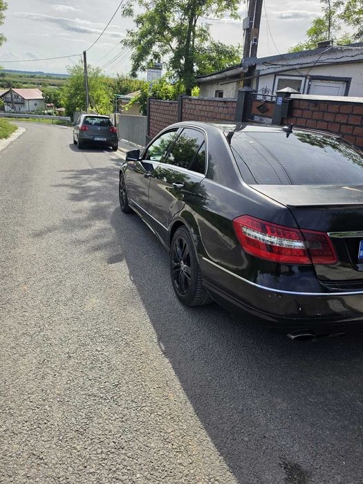 MERCEDES-BENZ E-Class 2011 — imagine 4