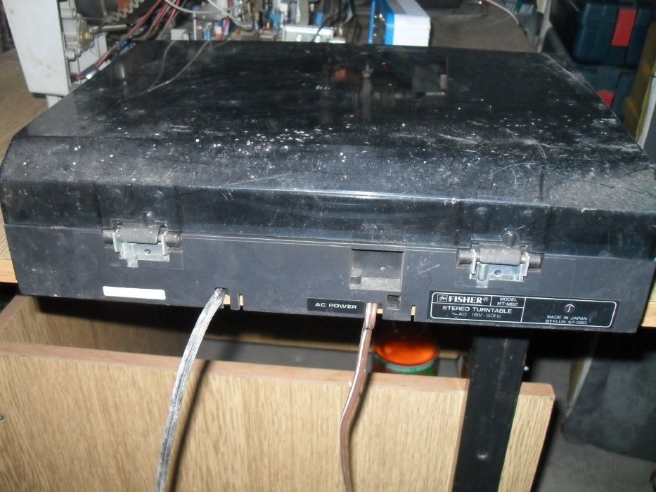 стари радио и телевизионни приемници