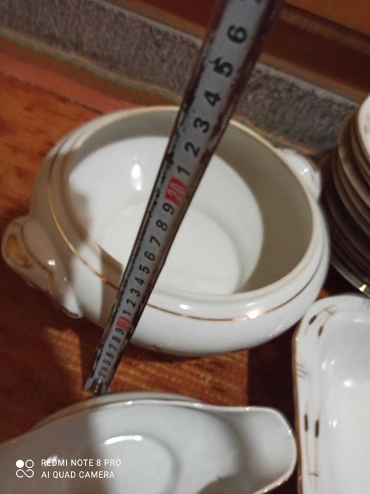 25 части соц порцеланов сервиз за хранене от соца