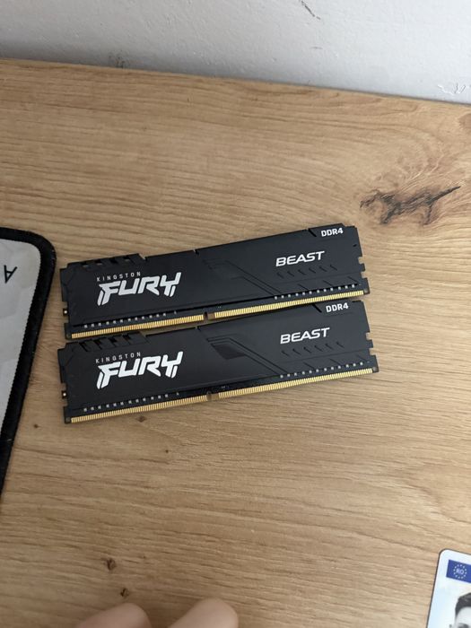 Vand 16 gb ram Kingston Fury Beast 3200 Mhz ddr4