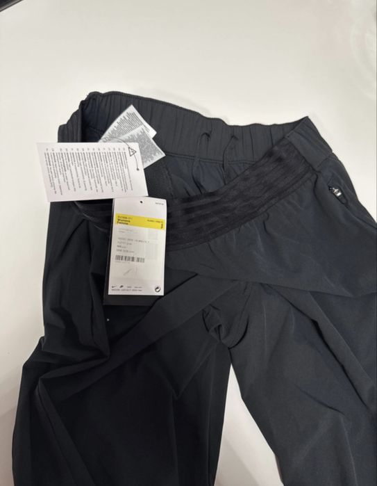 Pantaloni nike dama