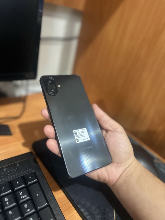 Samsung A 07 ideal 128 gb srochna sotiladi