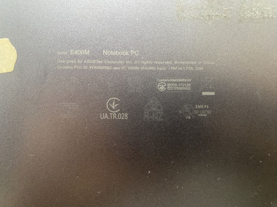Ноутбук Asus под ремонт или запчасти