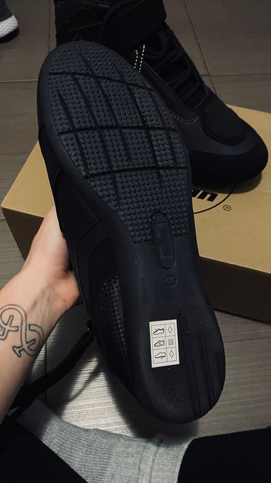 Adidași pentru motocicletă