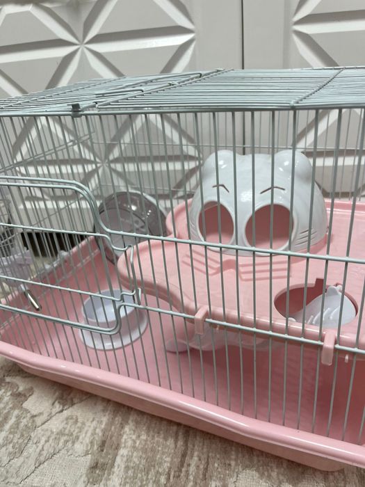 Клетка вместительная для хомяка