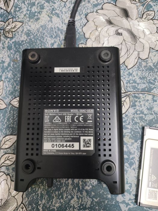 VAND Sony adaptor BC-U1, baterie BP-U30, baterie BP-U60 ,SONY HVL-LBPC și SONY SBAC-US30
