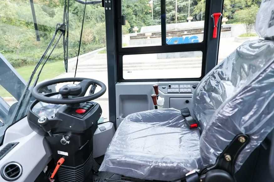 EMIL XC936  xcmg  yema в наличии 1,8 куб и 2,1  Джостик и Рычаг стрела