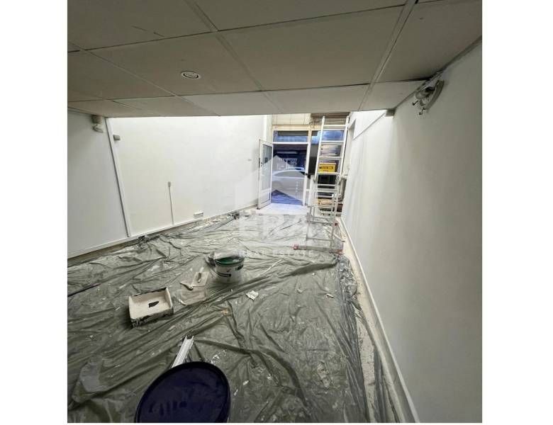 Магазин в кв. Оборище на бул. Мадрид