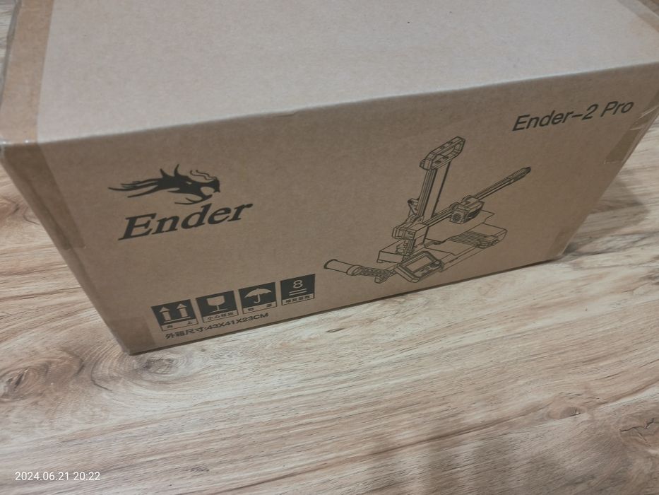 Vând imprimantă 3D ENDER 2 Pro