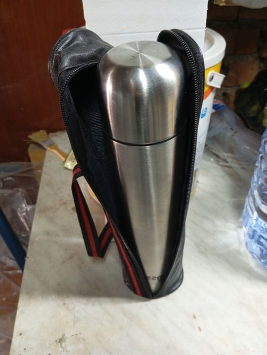 Продам термос металлический.