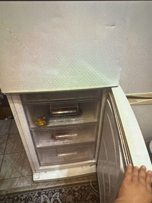 Холодильник отлично работает срочно