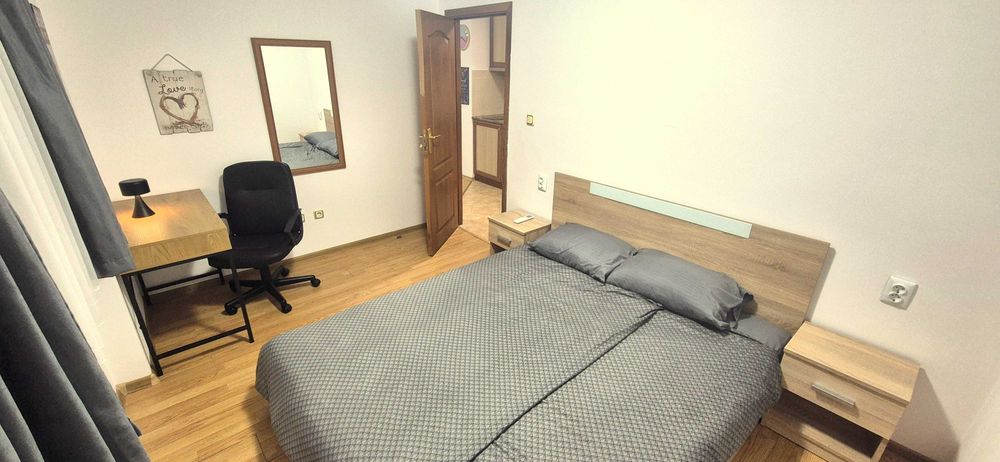 Двустаен апартамент.