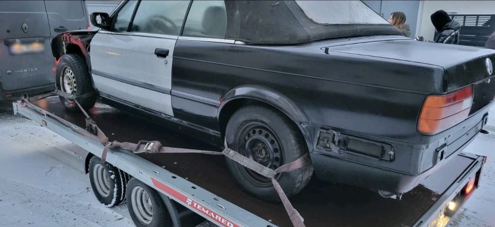 Dezmembrez e30 cabrio