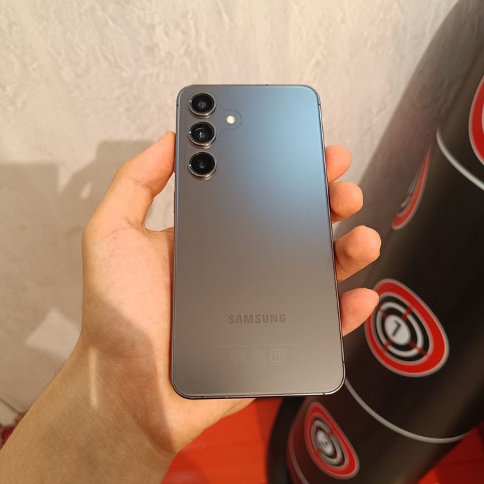 Samsung s24 8/128