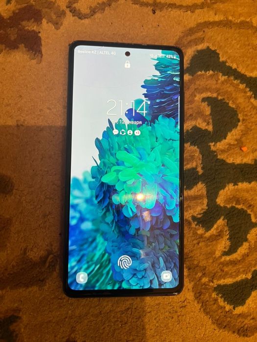 Samsung s20fe 128/6gb мирусов нет