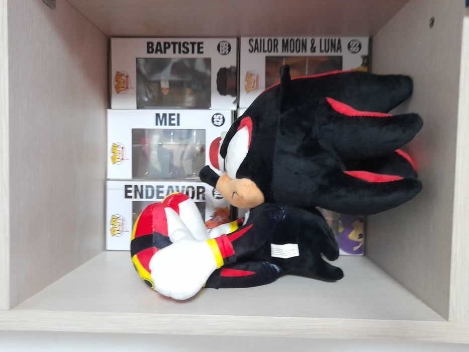 Jucarie Plus Joc Sonic the Hedgehog - Shadow the Hedgehog