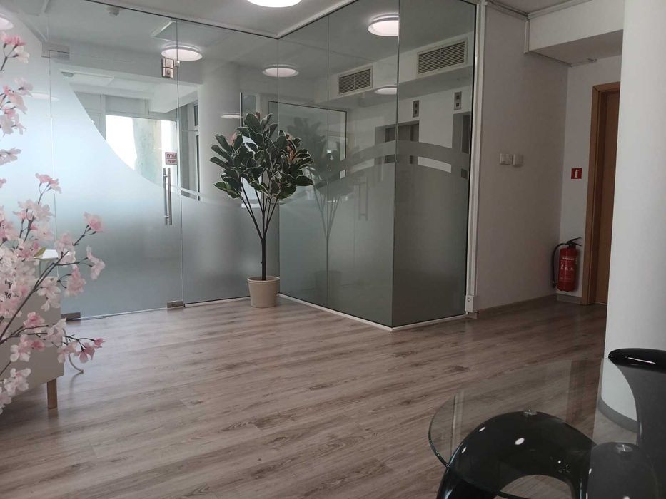 Дава се под наем Офис в София, Хиподрума - 43 кв.м за 363.63 € - Снимка #3