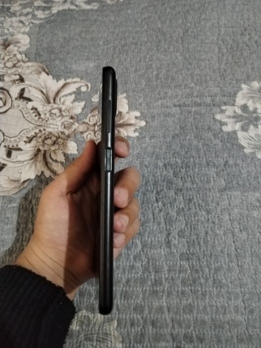 Samsung Galaxy A12 telefon sotiladi!