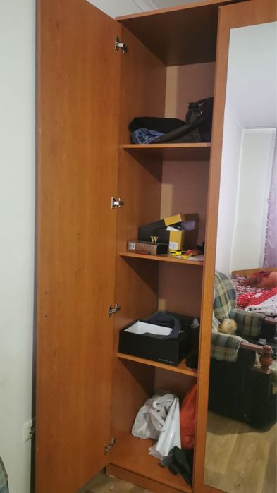 Шкаф с зеркалом,б/у